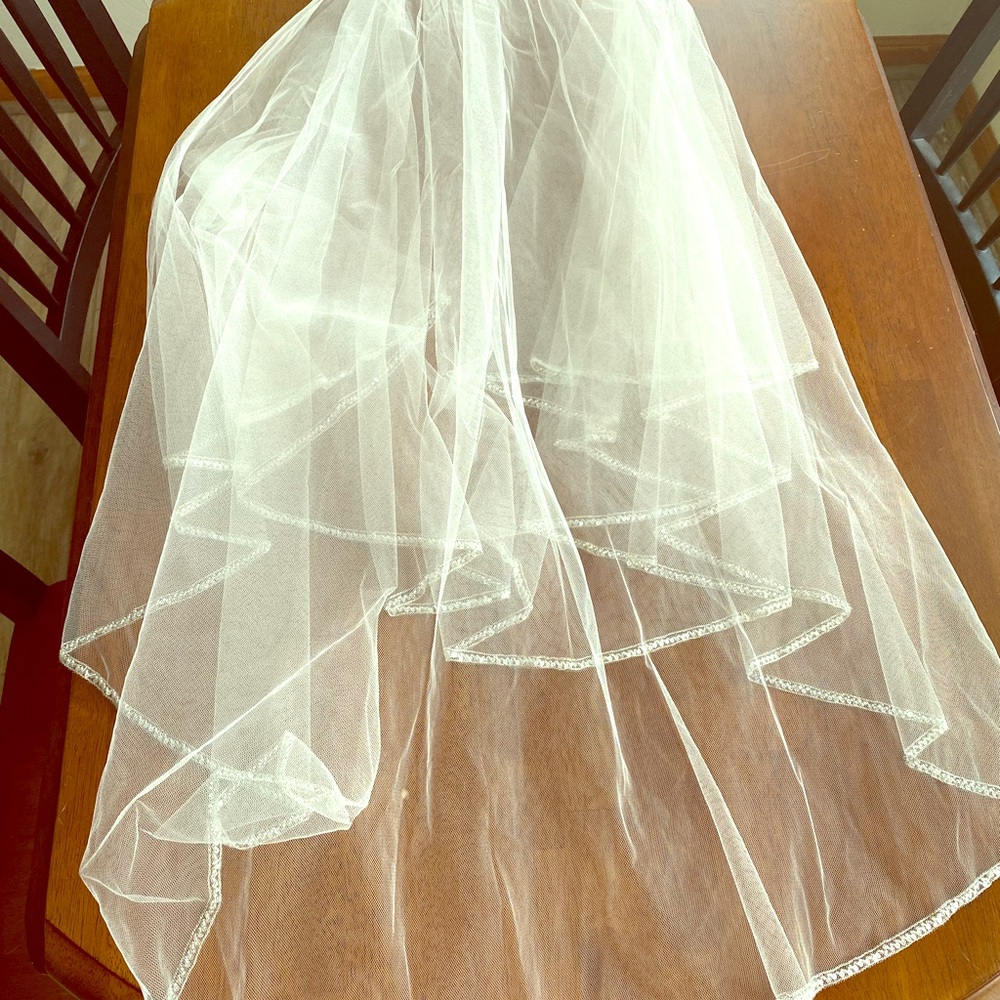 Demetrios Wedding Bridal Veil